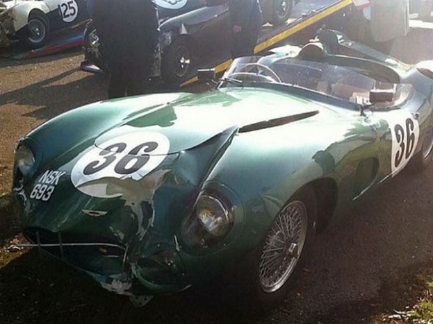 Milliárdos baleset a veteránautó-versenyen 6