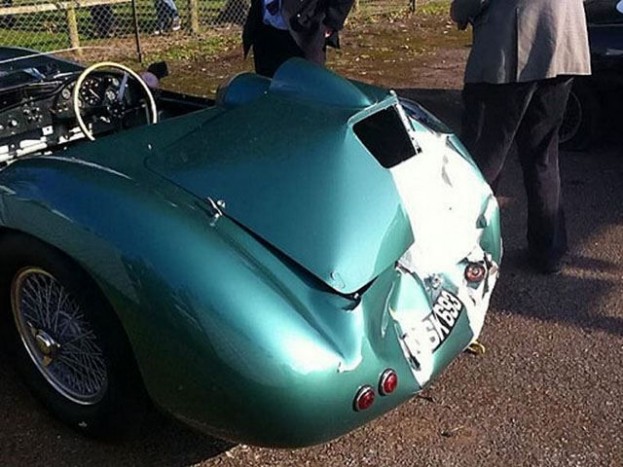 Milliárdos baleset a veteránautó-versenyen 7