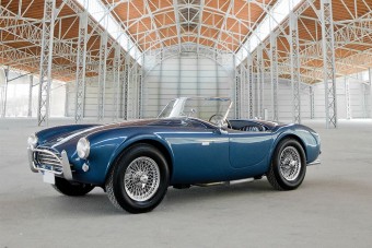 Keveset futott Cobra, női tulajtól, 300 millióért eladó