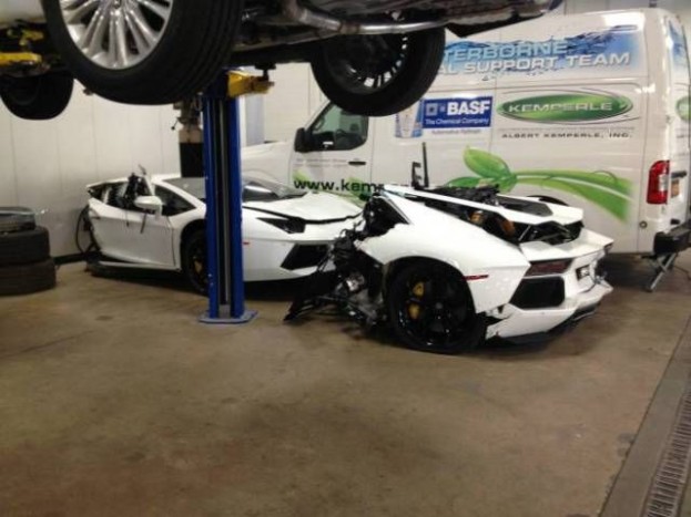 Nem fogod elhinni, hogyan akarják eladni ezt a Lamborghinit 9 | Vezess Nem fogod elhinni, hogyan akarják eladni ezt a Lamborghinit 9