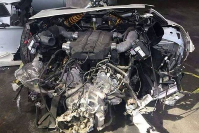 Nem fogod elhinni, hogyan akarják eladni ezt a Lamborghinit 8 | Vezess Nem fogod elhinni, hogyan akarják eladni ezt a Lamborghinit 8