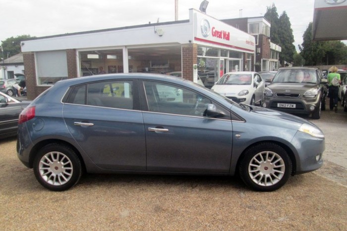 Használt autó: rettegni kell a turbós kis benzinesektől? 15 | Vezess Használtan titkos tipp a FIAT Bravo 1,4 T-Jet, főleg a tüzes, 150 lóerős verzióban