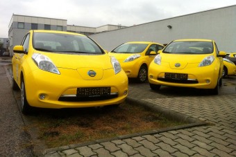 Kedden startol a villanyautós taxiflotta