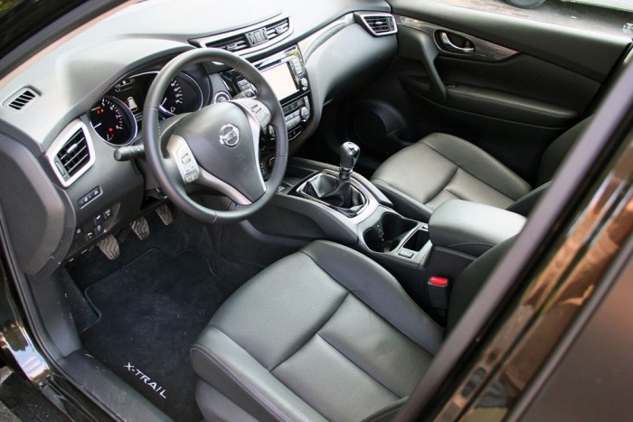 Teszt: Nissan X-Trail Tekna 1,6 DIG-T 4 A belső dizájn is van olyan jó, mint a külső