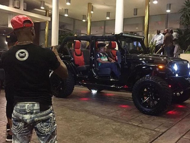 Felgyújtották Mayweather luxusautóit – 630 millió forintos kár 9