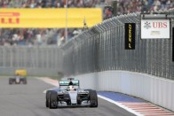 F1: Rosberg még Hamiltont üldözi 41