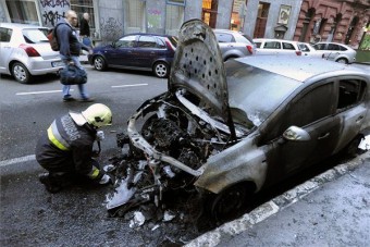Autók lángoltak budapesten - fotók