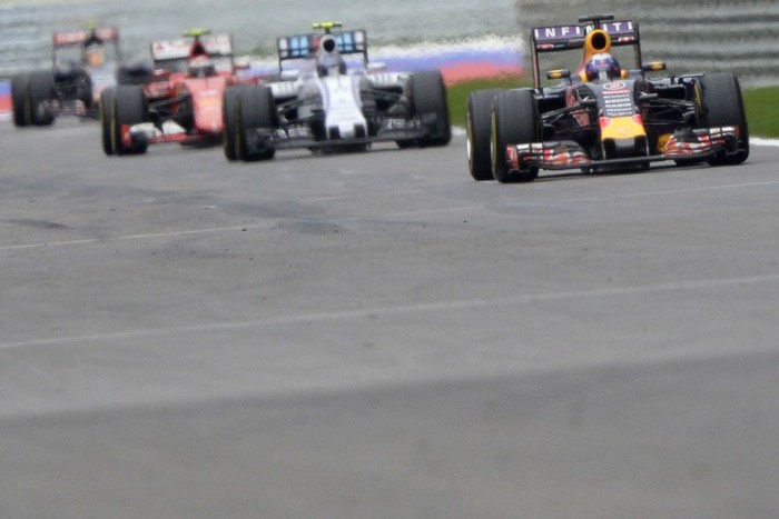 F1: Csaták, balesetek, Hamilton akkor is nyer 12