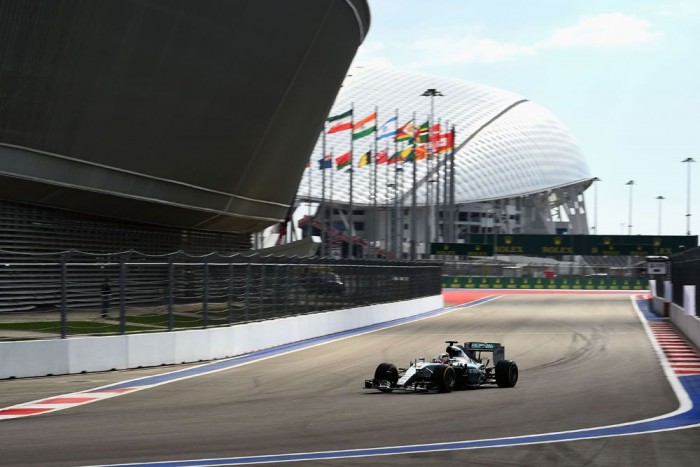 F1: Csaták, balesetek, Hamilton akkor is nyer 14