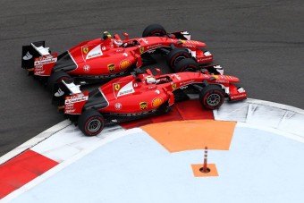 F1: Räikkönen feláldozza magát Vettelért, ha kell