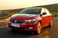 Hivatalos fotókon a Fiat Tipo 2