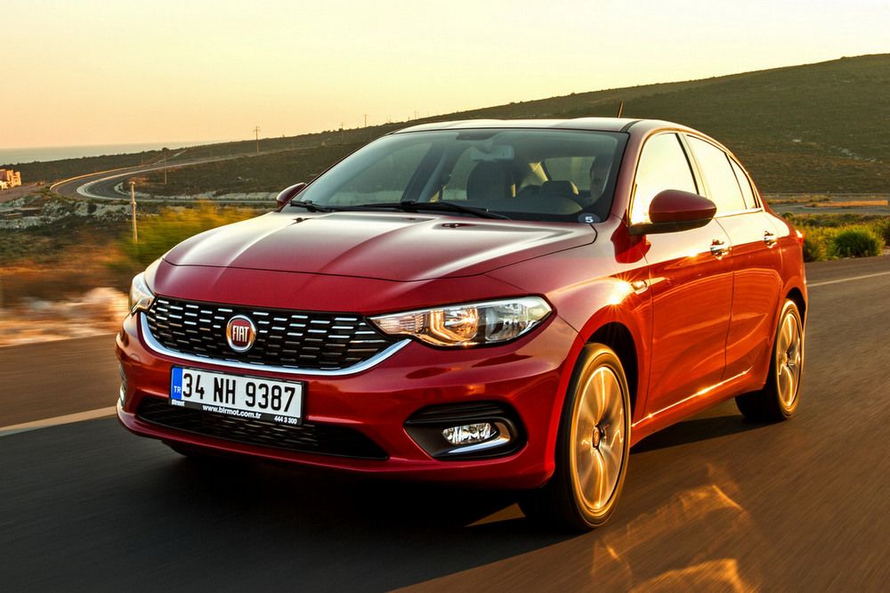 Hivatalos fotókon a Fiat Tipo 1