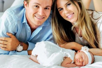 F1: Rosberg megmutatta a kislányát