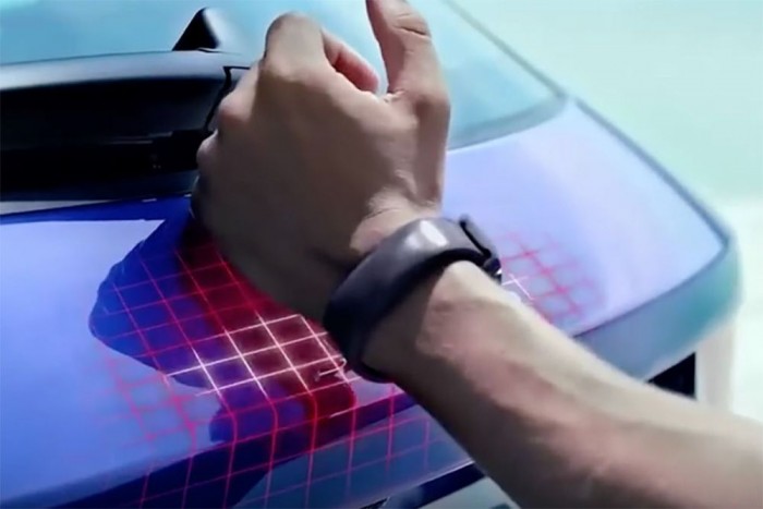 Zárd be a slusszkulcsot az autóba!