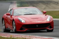 Mégis tömegtermék lesz a Ferrari 8