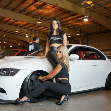 Szemérmetlenül drága autók, szemérmetlenül alulöltözött lányok 14