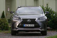 Teszt: Lexus NX 200t 37