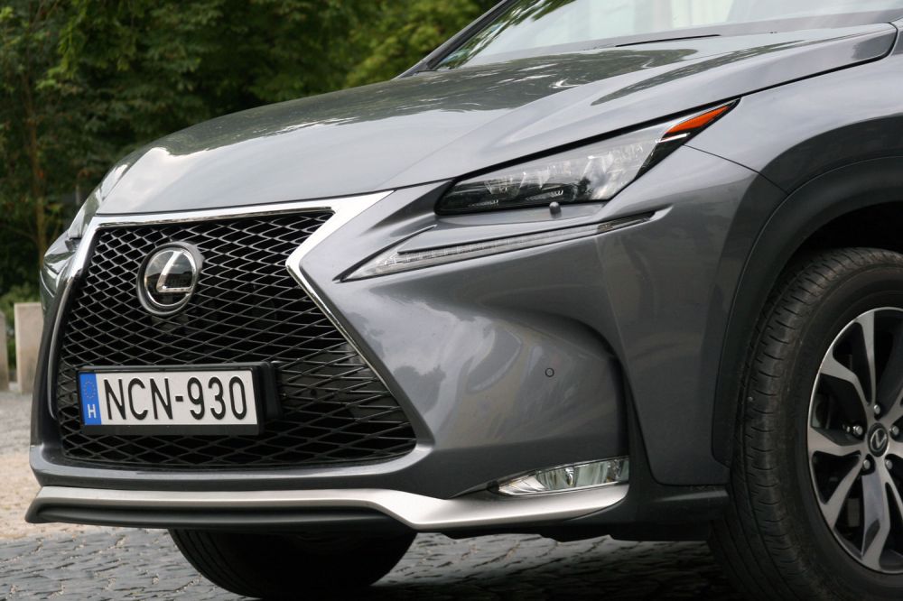 Teszt: Lexus NX 200t 10