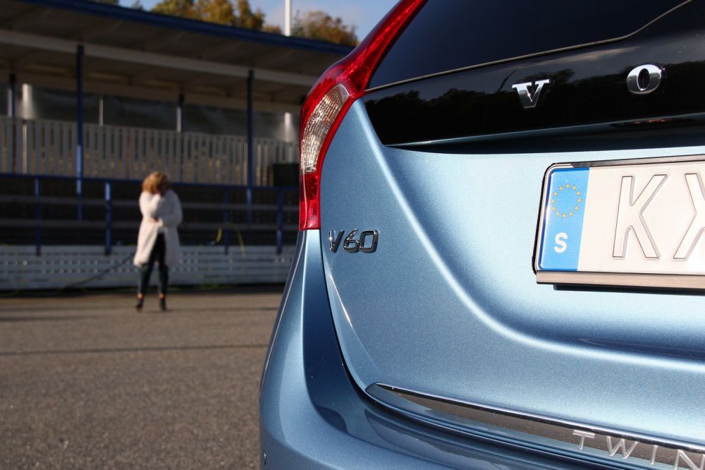 A V60-as ikermotoros változata főleg az európai piac igényei szerint készült