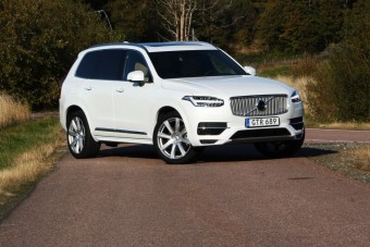 Villany Volvókat vezettünk