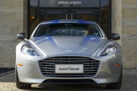 Kínába megy az elektromos Aston Martin sportszedán 15