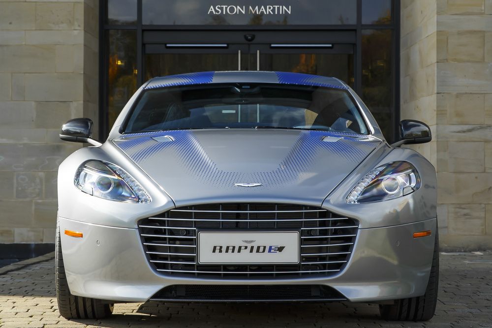 Kínába megy az elektromos Aston Martin sportszedán 7