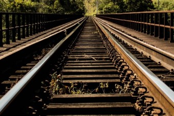 Beperelte a vasút a vonatbaleset halálos áldozatát