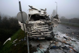 Durva fotókon a halálos szolnoki kamionbaleset