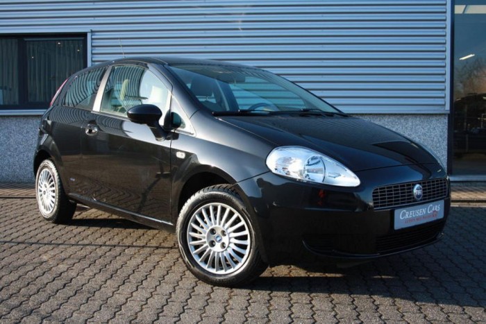 Használt autó: olcsó és takarékos dízelek 12 | Vezess 1,2 millió Ft körül széles a választék 1,3-as dízel Grande Puntókból. Az apró dízel jó konstrukció