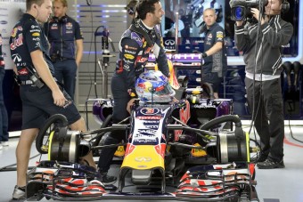 F1: A Red Bullnak nem elég a Renault fejlesztése