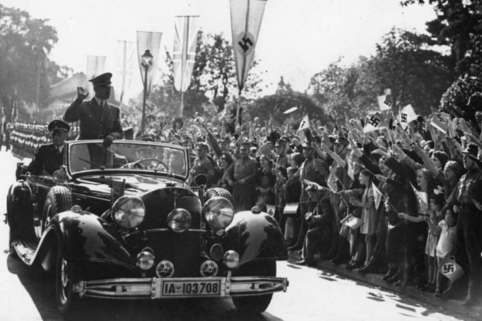 Diktátorok és járműveik 14