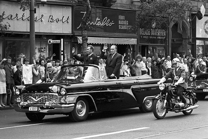 Diktátorok és járműveik 12