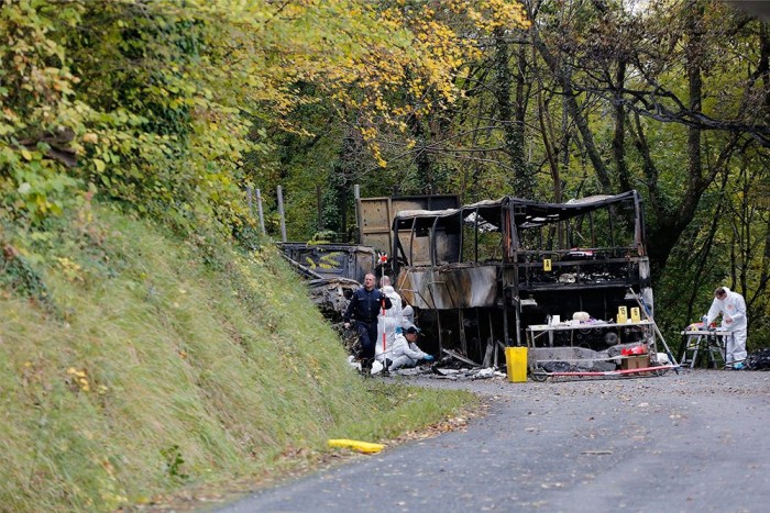 Friss fotókon a francia buszkatasztrófa 8 | Vezess Friss fotókon a francia buszkatasztrófa 8