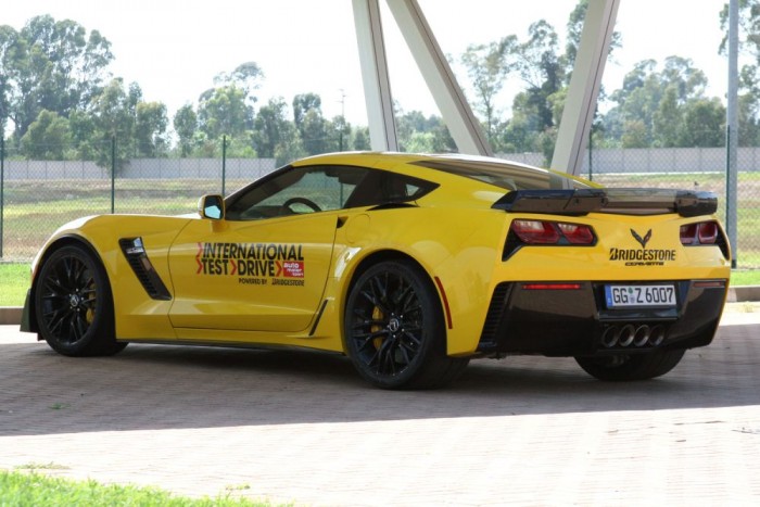 Vezettük: Chevrolet Corvette Z06 2015 9 Alumínium vázszerkezetével a Z06 olyan szilárd, hogy külön merevítések nélkül lehetett targatetős, de kabrió is van belőle