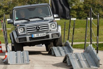 G-osztálytól a GLA-ig: Terepgyakorlat Mercedesekkel