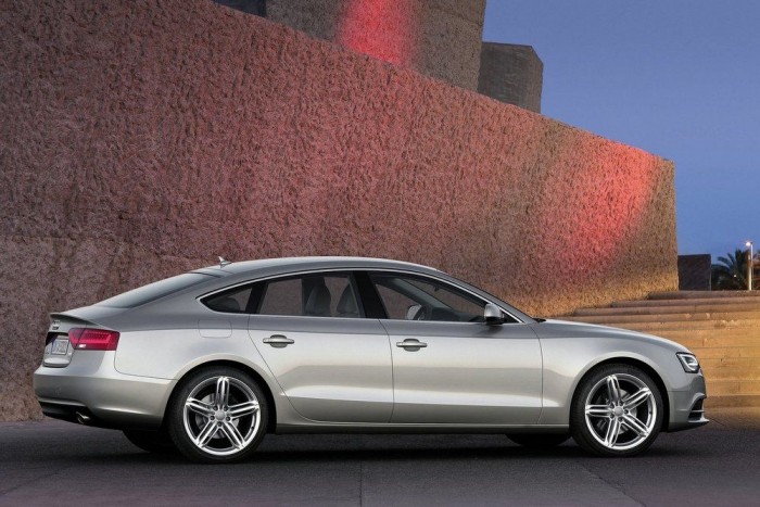 Mit vegyél, ha nem akarod gyűlölni az autód? 5 Középkategória - az Audi A5 Sportback megőrizte tavalyi első helyét, nincs gyenge pontja. A második helyen a Mazda6, mögötte a Škoda Octavia végzett, ezek 2014-ben a hatodik helyen osztoztak.
