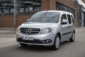 Frissült a Renault Mercedes