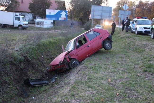 Árokba csúszott a béna csongrádi autótolvaj