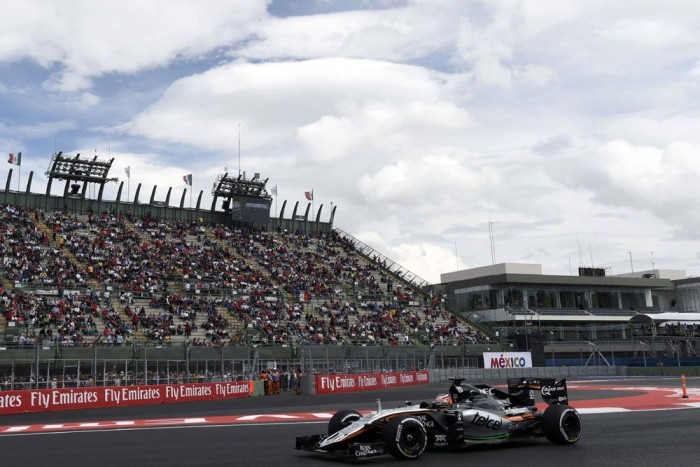 F1: Csúszkálás, tűz, Verstappen az élen 7