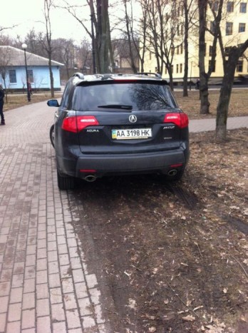 A tahó parkolás hazai és külföldi bajnokai 25