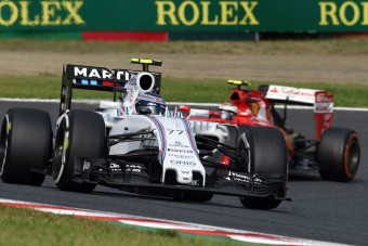 F1: Räikkönen tojik rá, Bottas nagyon akarja
