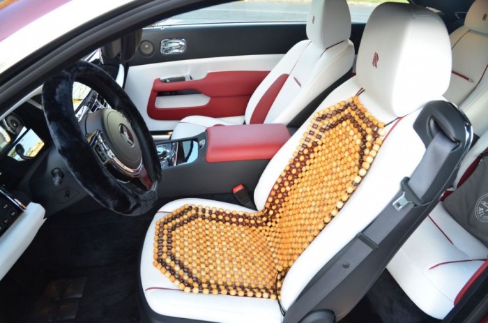 10 dolog, ami emberiség elleni bűntett egy Rolls-Royce-ban 5 Üléshuzat
