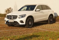 A Mercedes csillaga újra fénylik: sorra szórja ki a jobbnál jobb új modelleket a márka. A GLK utódja, a GLC is fantasztikusra sikeredett