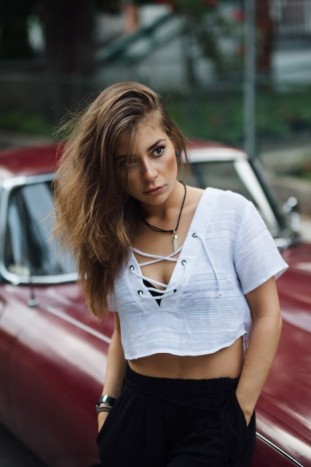 Vérforraló képcsokor autókról és csajokról 15