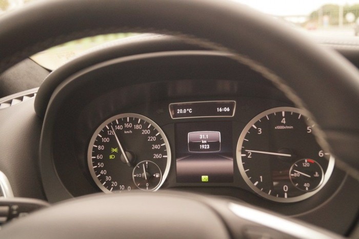 Vezettük: Infiniti Q30 14 | Vezess A másfél literes dízel nem pörgi szét magát sztrádán sem a hosszú, hatfokozatú váltóval