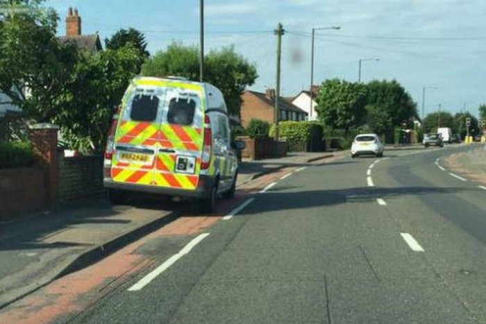 Máshol ekkorát szív a rendőr, ha bunkón parkol