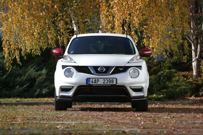 A furcsa lámpa-összeállításhoz már teljesen hozzászoktunk