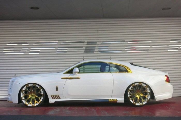 Lám, így el lehet b_szni egy Rollst 7