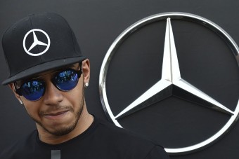 F1: Hamilton leeresztett?