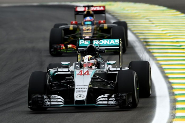 F1: Vettel poénkodott a szabadedzések után 7